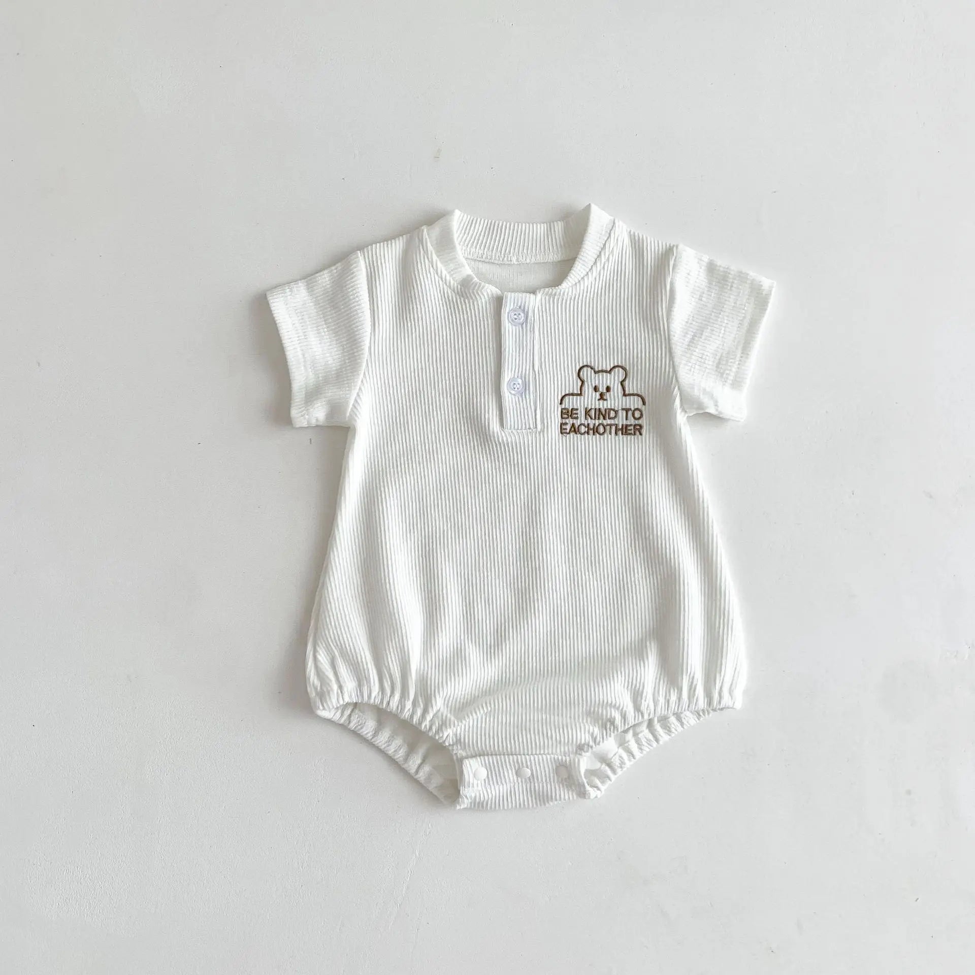 -ベビーロンパース 半袖ボディスーツ ベアくまワンポイント 2カラー【mh0004600】 - mamahalo shop - 半袖ロンパース -  べビー服 - 子供服 - 男の子 - 女の子