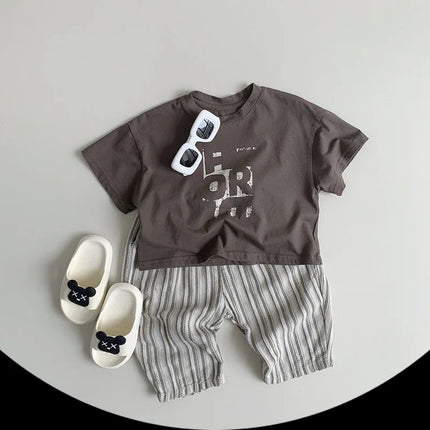 キッズトップス 半袖Tシャツ ブロックレターロゴプリント 2カラー - mamahalo shop - 半袖Tシャツ -  べビー服 - 子供服 - 男の子 - 女の子