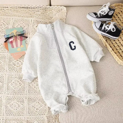 -ベビージャンプスーツ 長袖つなぎ 襟付き ジップアップ レターロゴ 2カラー【mh0006447】 - mamahalo shop - 長袖ジャンプスーツ -  べビー服 - 子供服 - 男の子 - 女の子