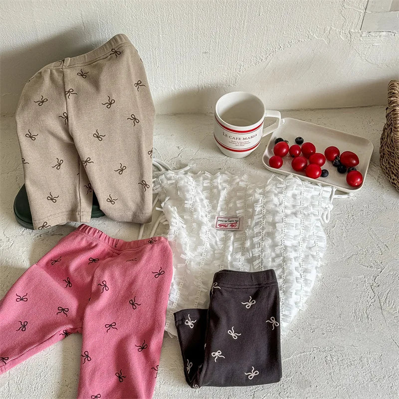 -キッズパンツ ハーフレギンスパンツ リボンプリント 3カラー【mh0005813】 - mamahalo shop - レギンスパンツ -  べビー服 - 子供服 - 男の子 - 女の子