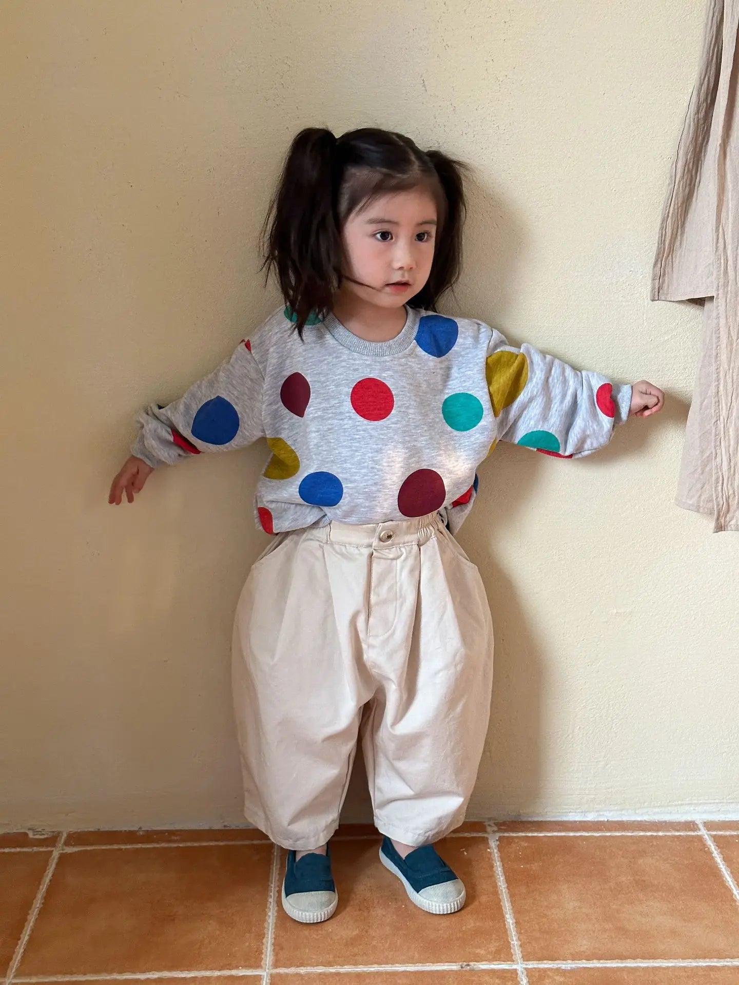 -キッズパンツ バルーンルーズ ワイドパンツ サルエルパンツ アーミーグリーン/ベージュホワイト/2カラー - mamahalo shop - ロングパンツ・スウェットパンツ -  べビー服 - 子供服 - 男の子 - 女の子