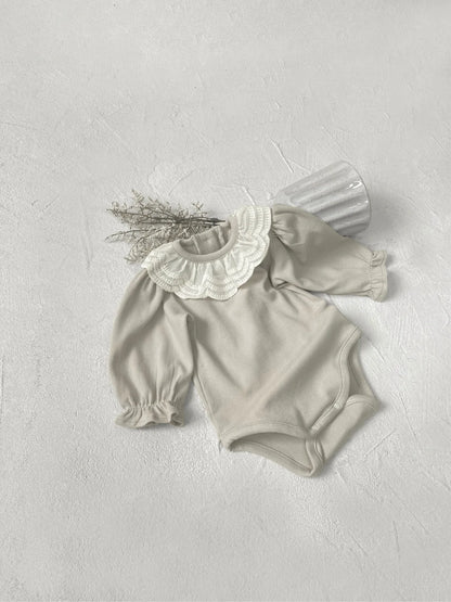 -ベビーロンパース ダブルレース襟長袖ボディスーツ 2カラー - mamahalo shop - 長袖ロンパース -  べビー服 - 子供服 - 男の子 - 女の子