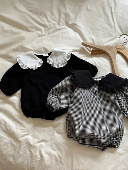 -ベビーロンパース ビッグフリル襟バイカラー長袖ボディスーツ 2カラー【mh0006787】 - mamahalo shop - 長袖ロンパース -  べビー服 - 子供服 - 男の子 - 女の子