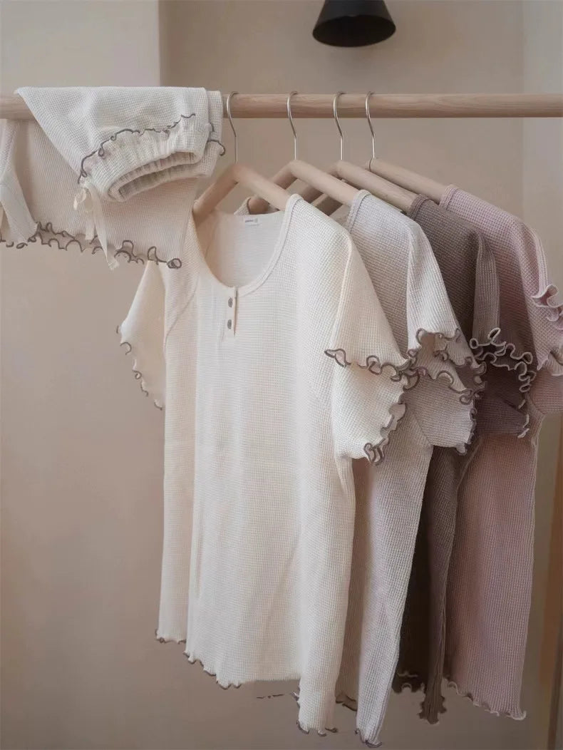 -ベビーセットアップ 2点セット 半袖フリルTシャツ+フリルショートパンツ シンプルベーシック 3カラー - mamahalo shop - 半袖セットアップ -  べビー服 - 子供服 - 男の子 - 女の子