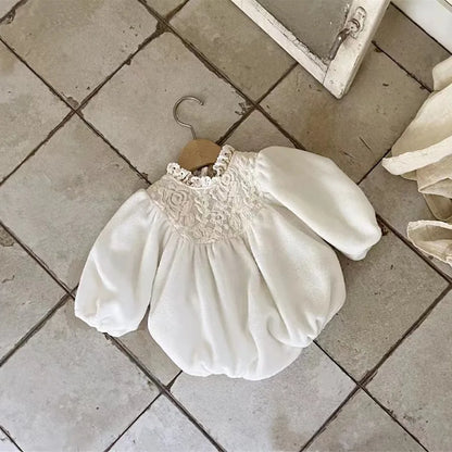 -ベビー長袖ロンパース フリースボディスーツ 長袖パフスリーブ レース フリル【mh0003423】 - mamahalo shop - 長袖ロンパース -  べビー服 - 子供服 - 男の子 - 女の子