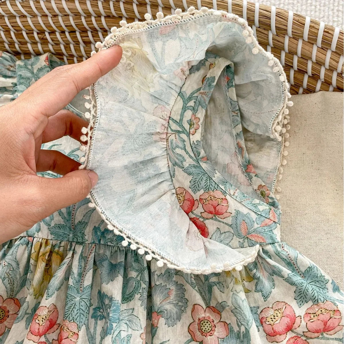 -ベビーロンパース フリルスリーブスカートボディスーツ フラワー花柄プリント【mh0004871】 - mamahalo shop - 半袖ロンパース -  べビー服 - 子供服 - 男の子 - 女の子