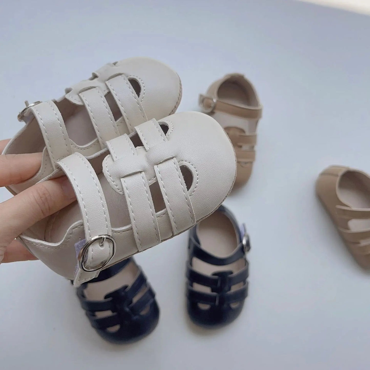 -ベビーシューズ ストラップシューズ フラットシューズ ファーストシューズ グラディエーターサンダル 室内ばき 靴【mh0005364】 - mamahalo shop - ベビー用靴 -  べビー服 - 子供服 - 男の子 - 女の子