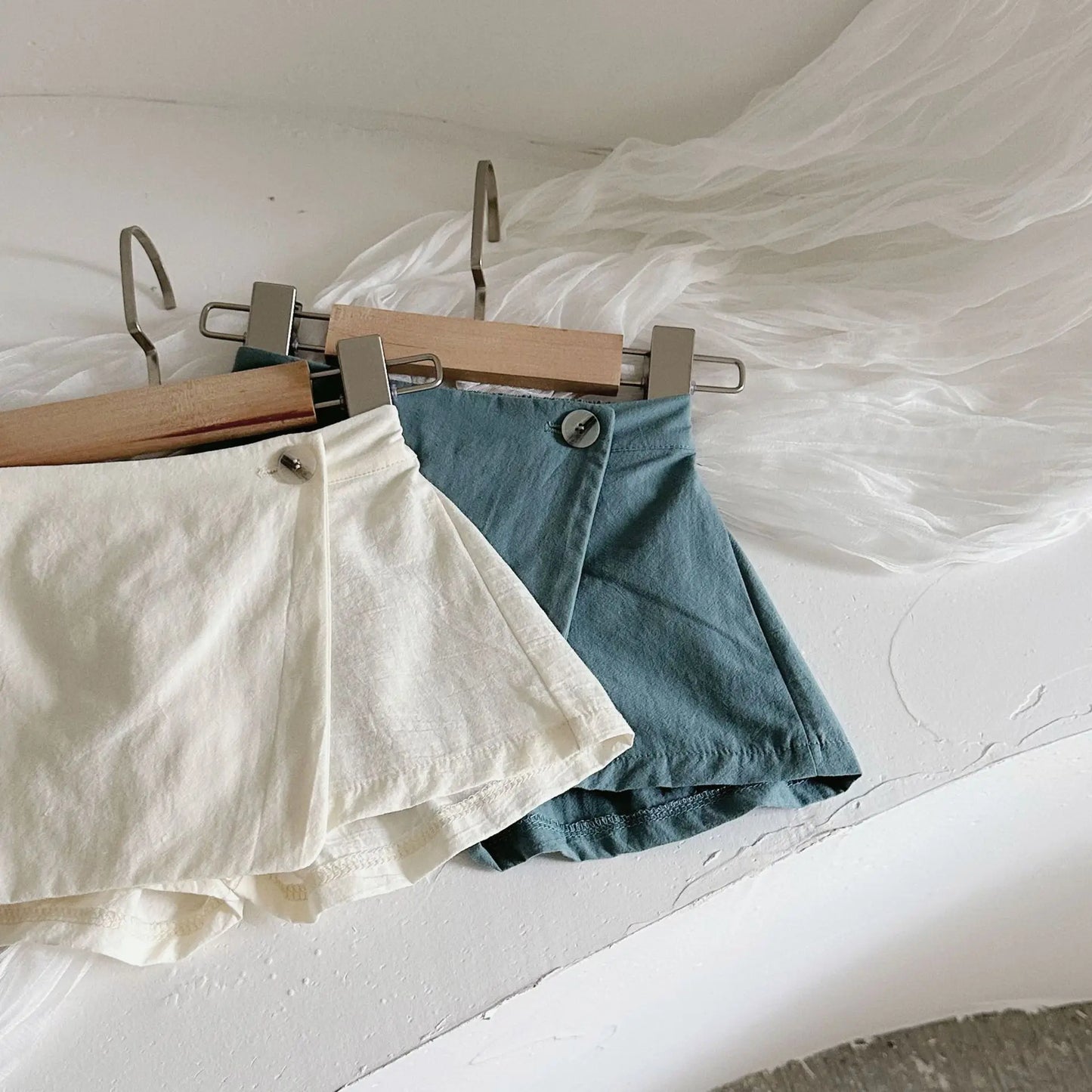 -ベビーセットアップ 2点セット 長袖チュニックブラウス+ラップショートパンツ 2カラー - mamahalo shop - 長袖セットアップ -  べビー服 - 子供服 - 男の子 - 女の子