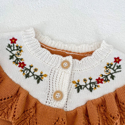 -ベビーカーディガン ラッフルフリル ニットジャケット フラワー刺繍 オレンジ【mh0006408】 - mamahalo shop - カーディガン・パーカー -  べビー服 - 子供服 - 男の子 - 女の子