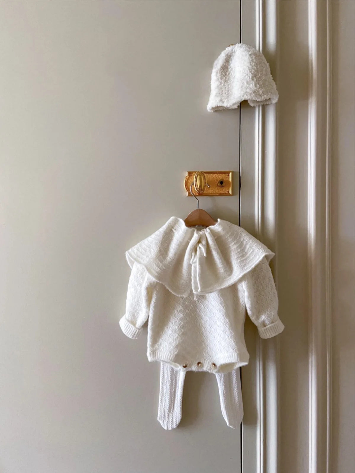 -ベビーロンパースセット 長袖ニットボディスーツ+フリルショールケープ 2カラー - mamahalo shop - 長袖ロンパース -  べビー服 - 子供服 - 男の子 - 女の子