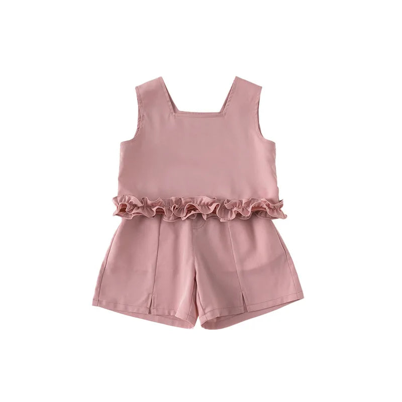 -キッズセットアップ 2点セット ノースリーブ裾フリルブラウス+スリットショートパンツ 2カラー【mh0005244】 - mamahalo shop - ノースリーブセットアップ -  べビー服 - 子供服 - 男の子 - 女の子