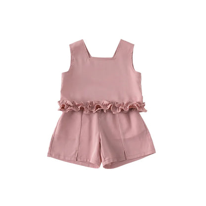 -キッズセットアップ 2点セット ノースリーブ裾フリルブラウス+スリットショートパンツ 2カラー【mh0005244】 - mamahalo shop - ノースリーブセットアップ -  べビー服 - 子供服 - 男の子 - 女の子