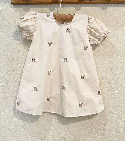 -キッズワンピース 半袖パフスリーブ うさぎバニー刺繍 ベージュ - mamahalo shop - 半袖ワンピース -  べビー服 - 子供服 - 男の子 - 女の子