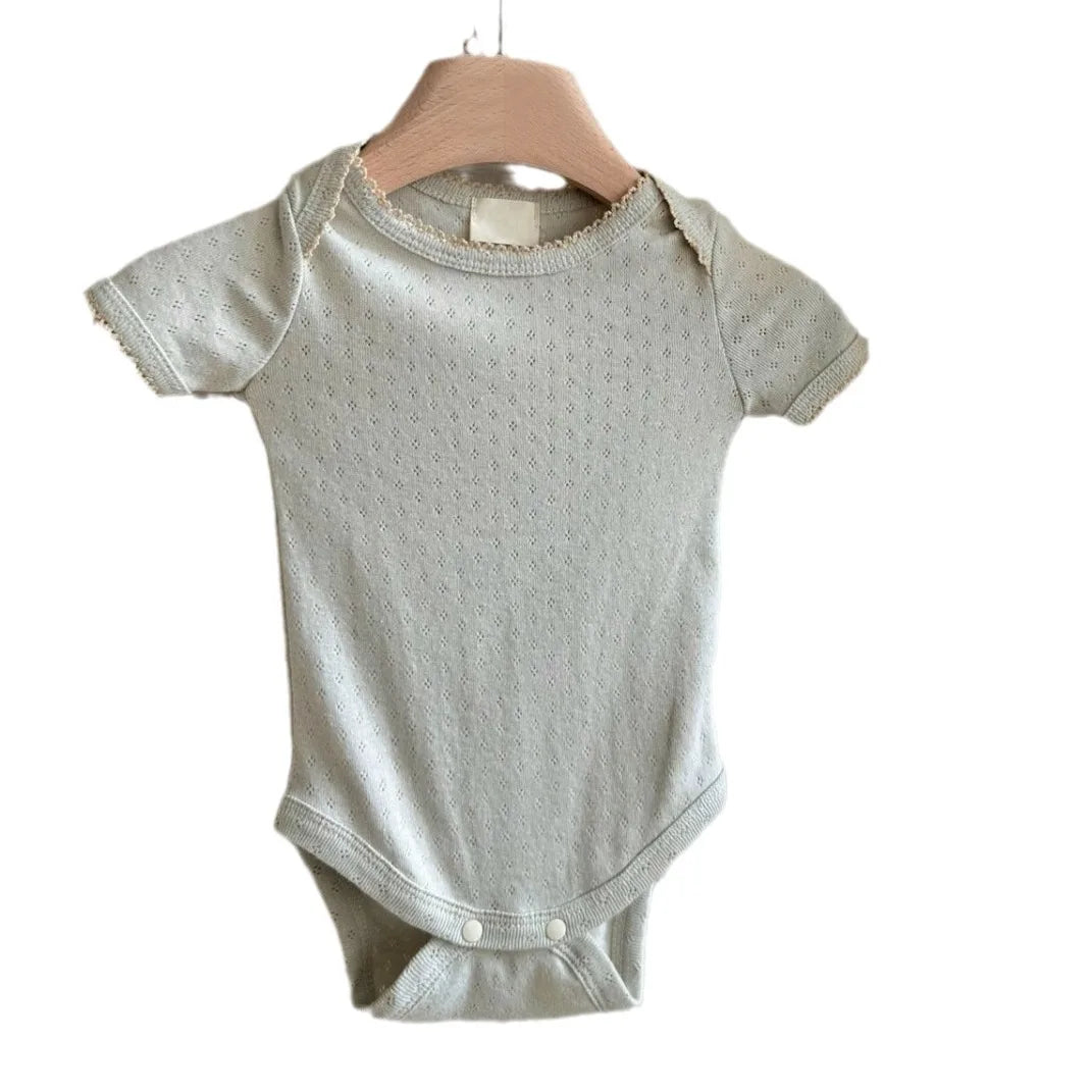 -ベビーロンパース レースニット 半袖ボディスーツ 肌着 3カラー【mh0005072】 - mamahalo shop - 半袖ロンパース -  べビー服 - 子供服 - 男の子 - 女の子