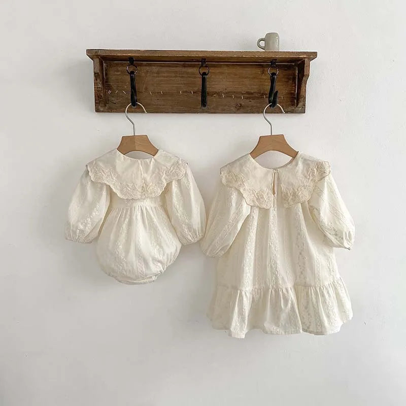 -ベビーロンパース キッズワンピース 刺繍レース 長袖ドレス リンクコーデ 姉妹お揃い お出かけ ベージュ【mh0003922】 - mamahalo shop - 長袖ロンパース -  べビー服 - 子供服 - 男の子 - 女の子