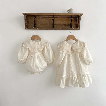 -ベビーロンパース キッズワンピース 刺繍レース 長袖ドレス リンクコーデ 姉妹お揃い お出かけ ベージュ【mh0003922】 - mamahalo shop - 長袖ロンパース -  べビー服 - 子供服 - 男の子 - 女の子