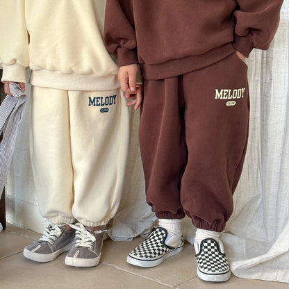 -キッズセットアップ 2点セット ハーフジップレターロゴプリントスウェットシャツ+スウェットパンツ 2カラー - mamahalo shop - 長袖セットアップ -  べビー服 - 子供服 - 男の子 - 女の子