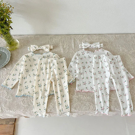 -ベビーセットアップ 3点セット 長袖パジャマセット 長袖トップス+ロングパンツ+ヘアバンド フラワー小花柄プリント 2カラー【mh0006468】 - mamahalo shop - 長袖パジャマ -  べビー服 - 子供服 - 男の子 - 女の子