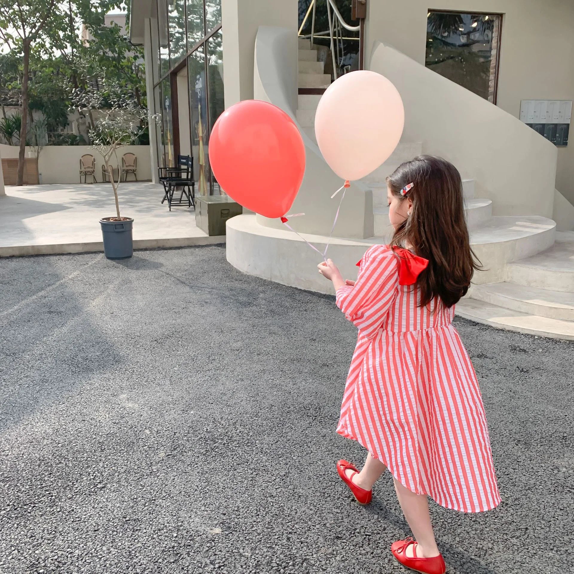 -キッズワンピース 半袖ボリュームパフスリーブ ショルダーリボン ストライプワンピース レッド【mh0005961】 - mamahalo shop - 半袖ワンピース -  べビー服 - 子供服 - 男の子 - 女の子