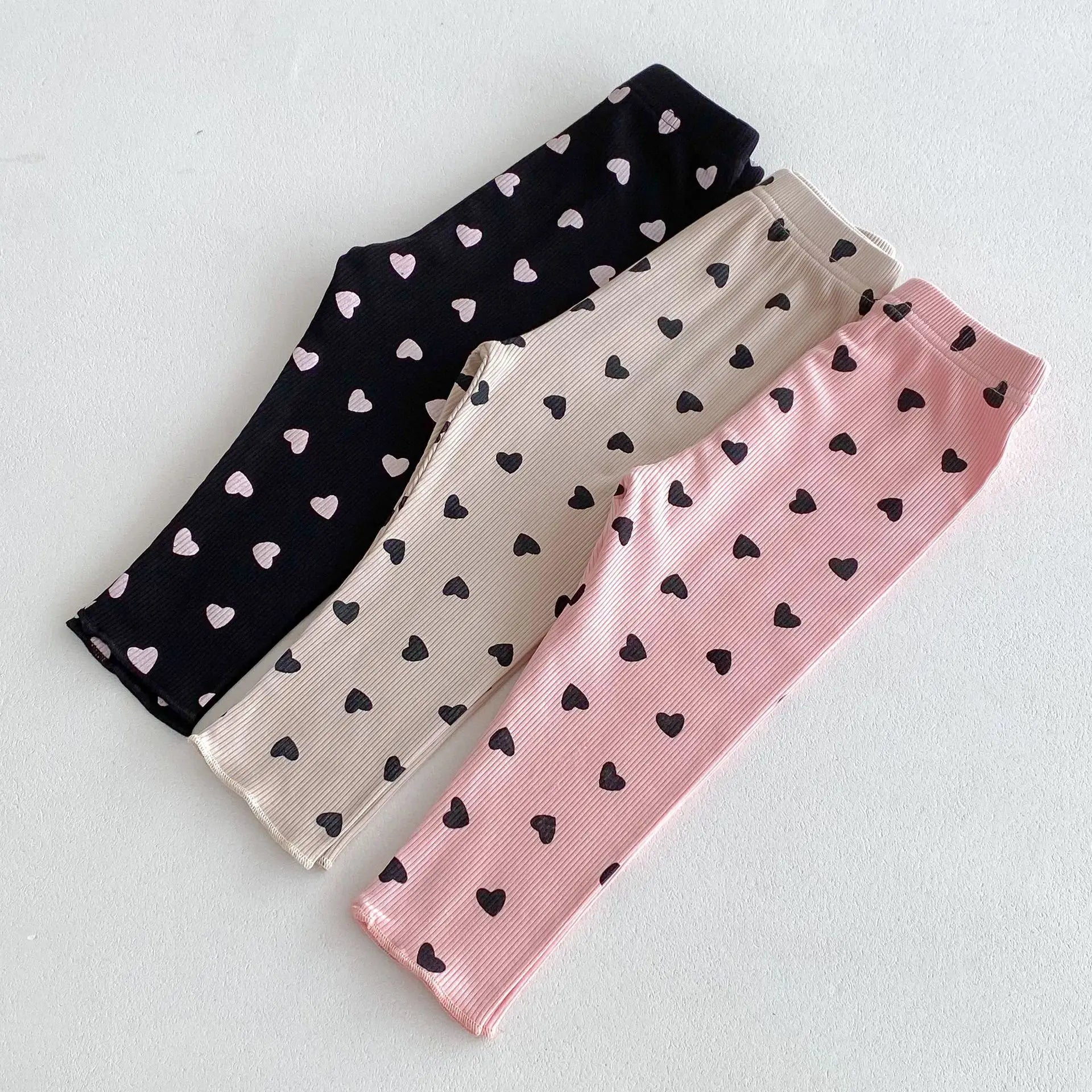 -キッズパンツ ハートプリントレギンスパンツ 3カラー - mamahalo shop - レギンスパンツ -  べビー服 - 子供服 - 男の子 - 女の子