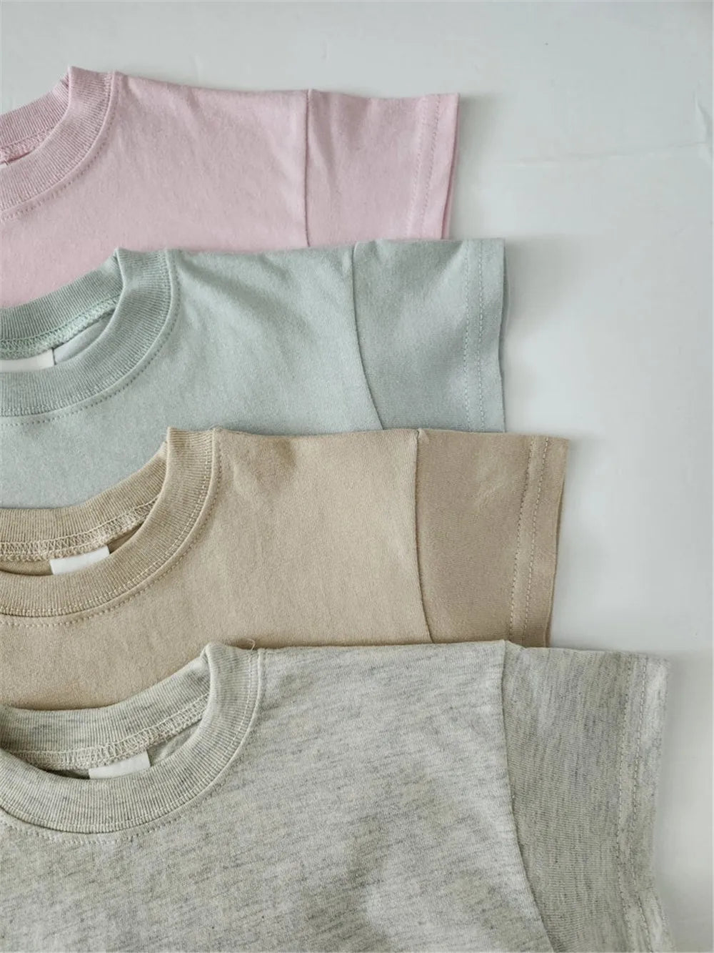 -ベビーキッズセットアップ 2点セット 半袖Tシャツ+ショートパンツ シンプルベーシック 4カラー - mamahalo shop - 半袖セットアップ -  べビー服 - 子供服 - 男の子 - 女の子