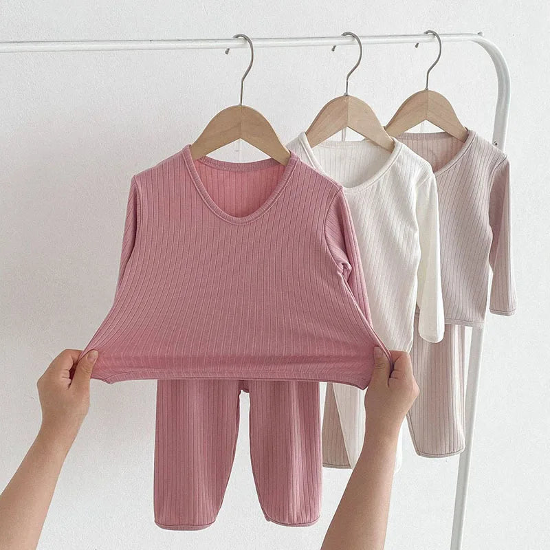 -ベビーセットアップ 2点セット 長袖パジャマセット Vネック長袖Tシャツ+ロングパンツ シンプルベーシック ルームウェア 3カラー【mh0006452】 - mamahalo shop - 長袖パジャマ -  べビー服 - 子供服 - 男の子 - 女の子