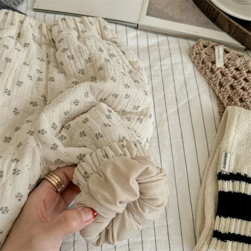 -キッズパンツ フラワープリントキルティング厚手防寒パンツ 2カラー - mamahalo shop - ロングパンツ・スウェットパンツ -  べビー服 - 子供服 - 男の子 - 女の子