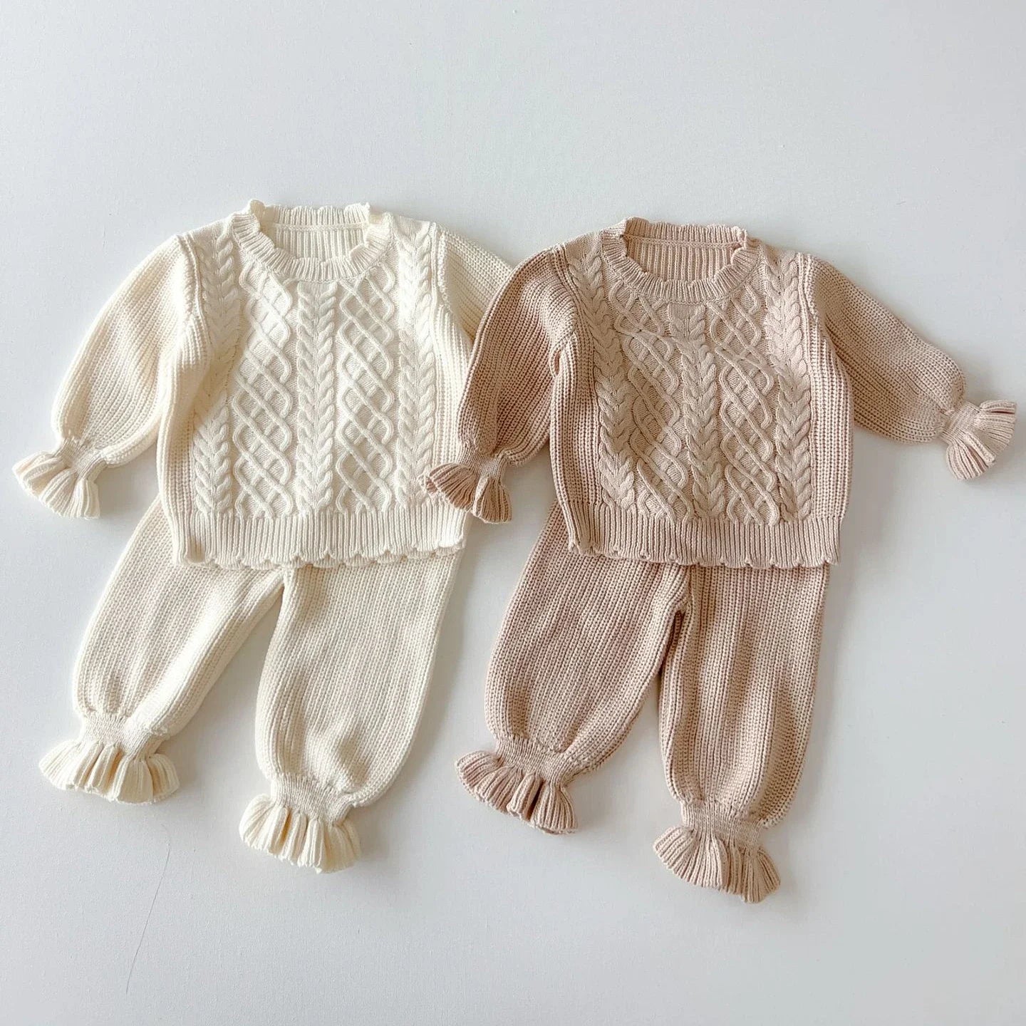 -ベビーキッズトップス/パンツ アラン編みケーブルニットセーター/裾フリルニットロングパンツ 2カラー - mamahalo shop - 長袖セットアップ -  べビー服 - 子供服 - 男の子 - 女の子