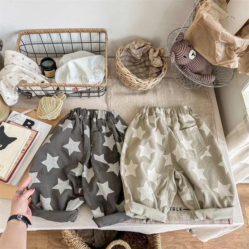 -キッズ レターロゴ プリント スター 星 ルーズ パンツ ボーイズ - mamahalo shop - ロングパンツ・スウェットパンツ -  べビー服 - 子供服 - 男の子 - 女の子