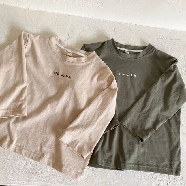 キッズトップス 長袖Tシャツ レターロゴ刺繍ワンポイント 2カラー - mamahalo shop - 長袖Tシャツ -  べビー服 - 子供服 - 男の子 - 女の子