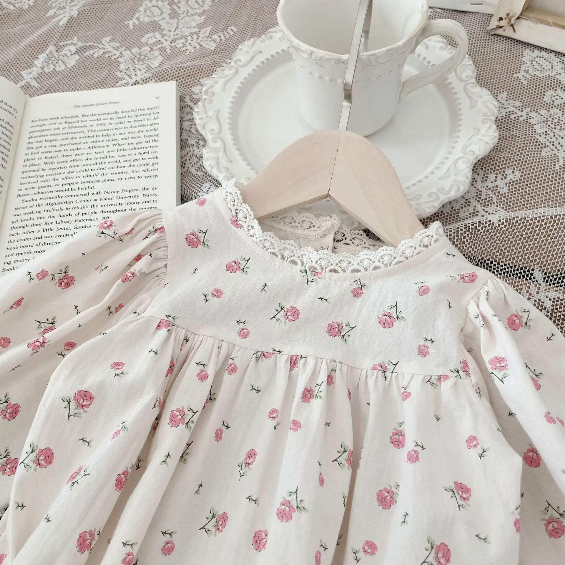 -ベビーロンパース 長袖ボディスーツ フラワー小花柄プリント レース【mh0004814】 - mamahalo shop - 長袖ロンパース -  べビー服 - 子供服 - 男の子 - 女の子