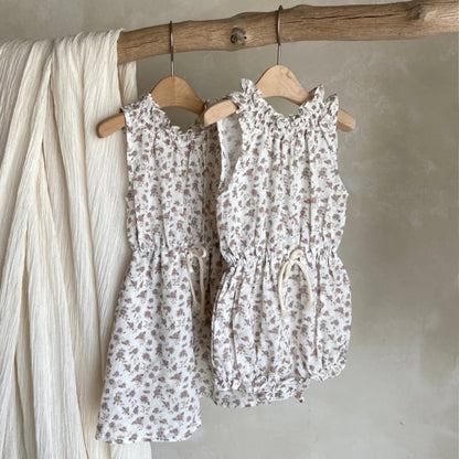 -ベビーロンパース ノースリーブウエストマークボディスーツ フラワー花柄プリント 2カラー【mh0005298】 - mamahalo shop - ノースリーブロンパース -  べビー服 - 子供服 - 男の子 - 女の子
