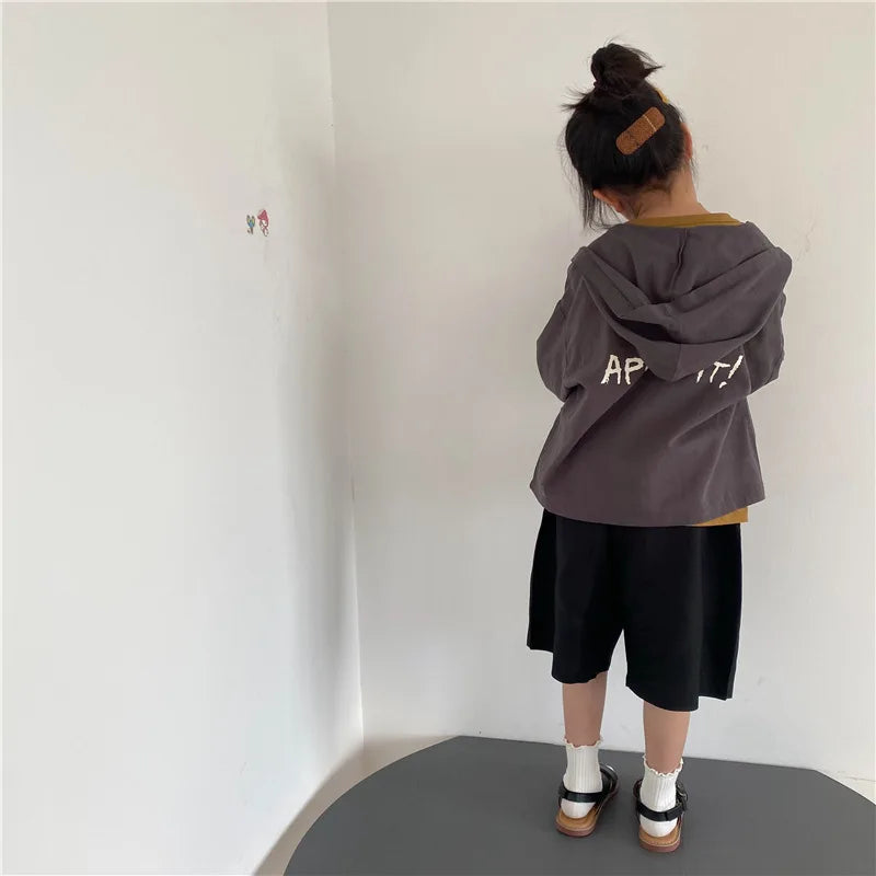 -キッズアウター サマーフーディジャケット カーディガン 日除け 冷房対策 バックロゴプリント 3カラー - mamahalo shop - ショートコート・ジャケット・ジャンパー -  べビー服 - 子供服 - 男の子 - 女の子