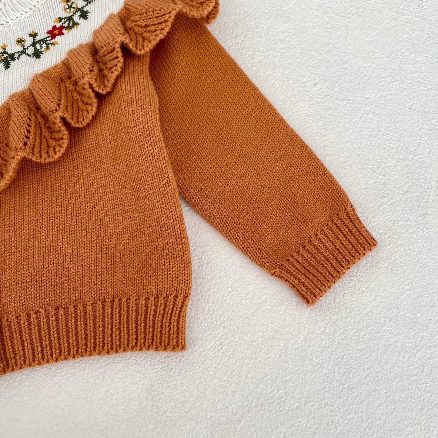 -ベビーカーディガン ラッフルフリル ニットジャケット フラワー刺繍 オレンジ【mh0006408】 - mamahalo shop - カーディガン・パーカー -  べビー服 - 子供服 - 男の子 - 女の子