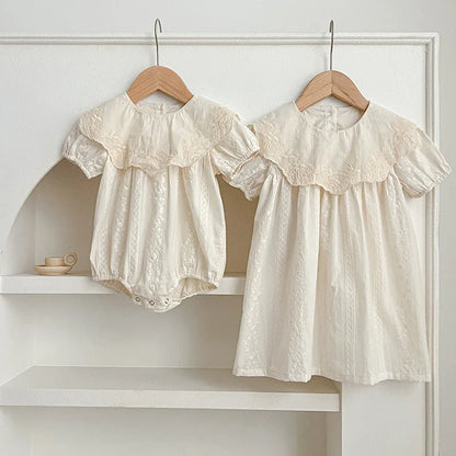 -ベビーロンパース/キッズワンピース 半袖 ビッグ襟 レースフラワー花柄刺繍 リンクコーデ 姉妹 お揃いコーデ【mh0005325】 - mamahalo shop - 半袖ロンパース -  べビー服 - 子供服 - 男の子 - 女の子