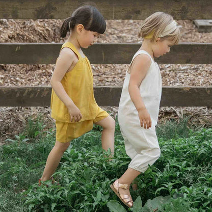 -キッズセットアップ 2点セット ノースリーブブラウス+ショートパンツ コットンリネン 2カラー【mh0006283】 - mamahalo shop - ノースリーブセットアップ -  べビー服 - 子供服 - 男の子 - 女の子