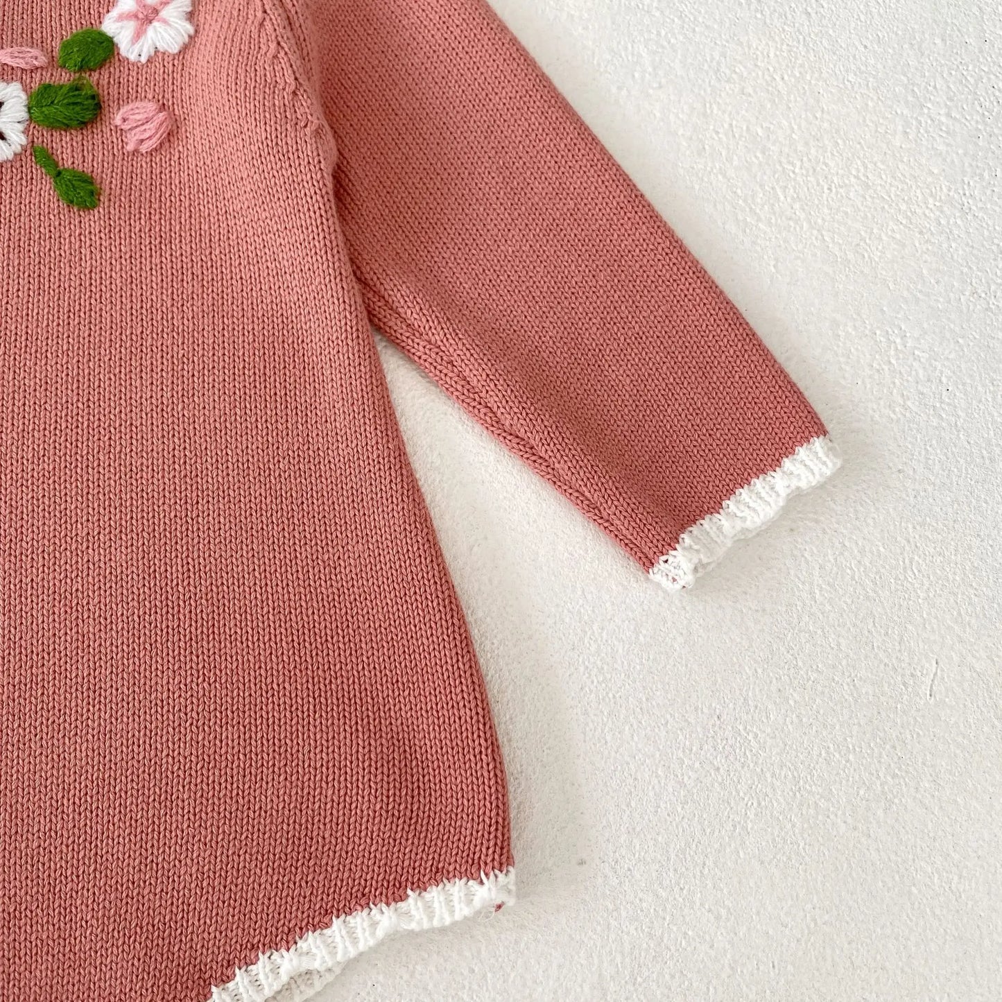 -ベビーロンパース ニット 長袖ボディスーツ フラワー花柄刺繍 ピンク【mh0006565】 - mamahalo shop - 長袖ロンパース -  べビー服 - 子供服 - 男の子 - 女の子