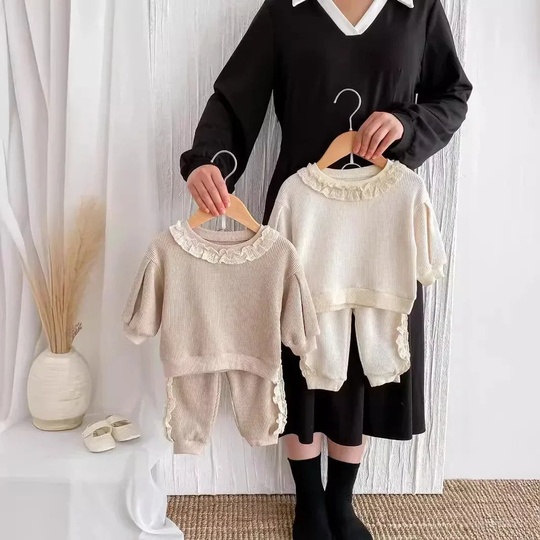 -ベビーキッズセットアップ 2点セット レースフリル長袖Tシャツ+サイドレースフリルロングパンツ 2カラー - mamahalo shop - 長袖セットアップ -  べビー服 - 子供服 - 男の子 - 女の子