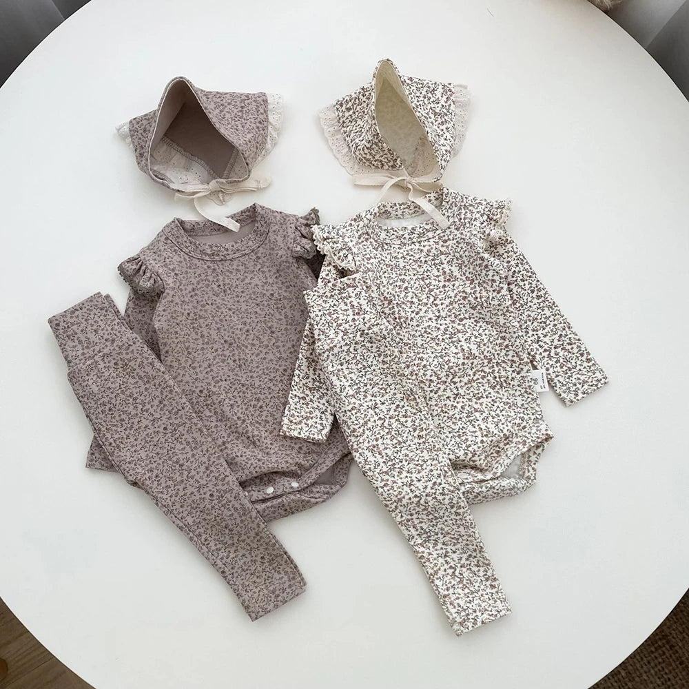 -ベビーセットアップ 3点セット 長袖ロンパース+パンツ+ボンネット帽子 フラワー花柄プリント 2カラー【mh0006570】 - mamahalo shop - ロンパースセットアップ -  べビー服 - 子供服 - 男の子 - 女の子