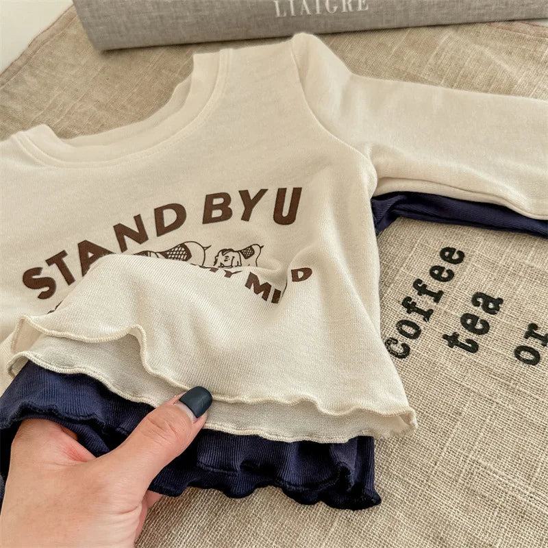 -キッズトップス 長袖Tシャツ 裾袖フリル レターロゴプリント ベージュ/ブルー/2カラー - mamahalo shop - 長袖Tシャツ -  べビー服 - 子供服 - 男の子 - 女の子