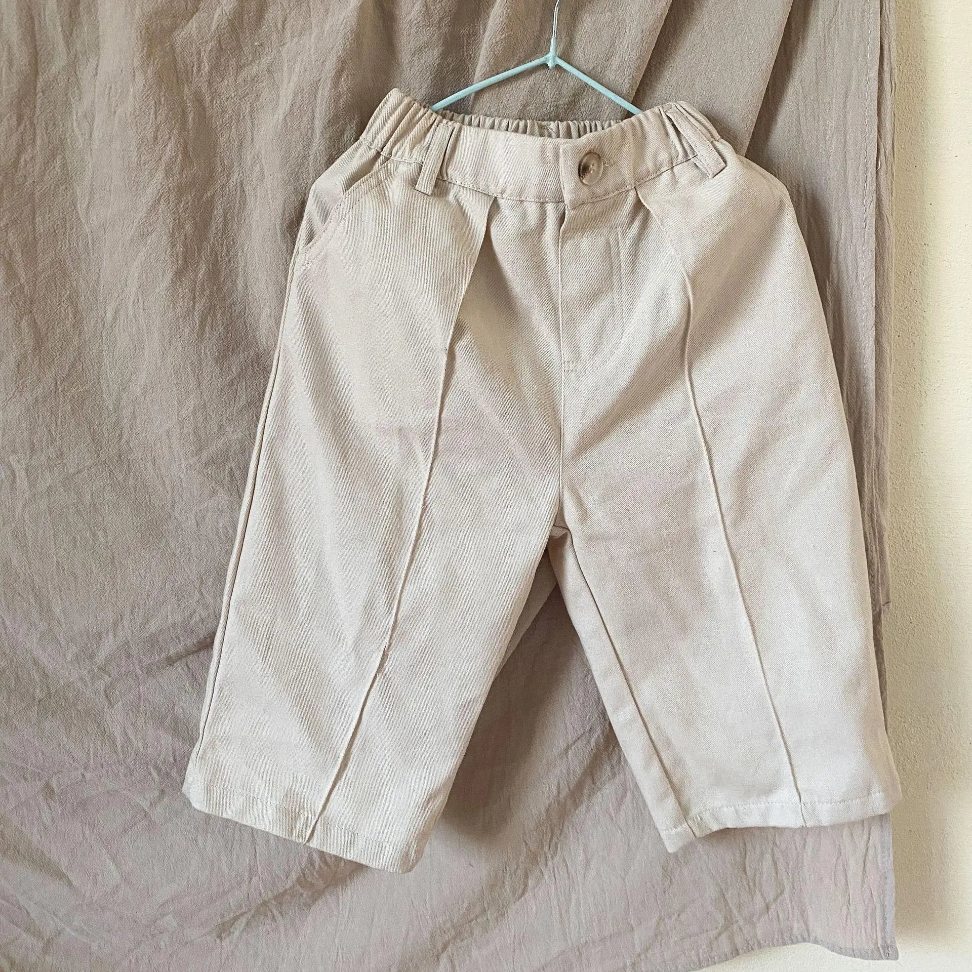 -キッズパンツ センタータック シンプルベーシック ルーズパンツ ベージュホワイト/コーヒー/2カラー - mamahalo shop - ロングパンツ・スウェットパンツ -  べビー服 - 子供服 - 男の子 - 女の子