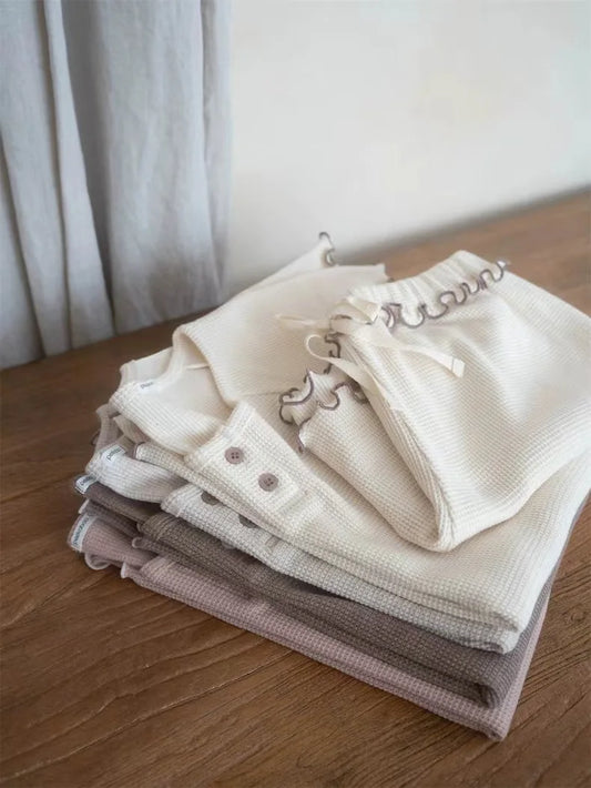 -ベビーセットアップ 2点セット 半袖フリルTシャツ+フリルショートパンツ シンプルベーシック 3カラー - mamahalo shop - 半袖セットアップ -  べビー服 - 子供服 - 男の子 - 女の子