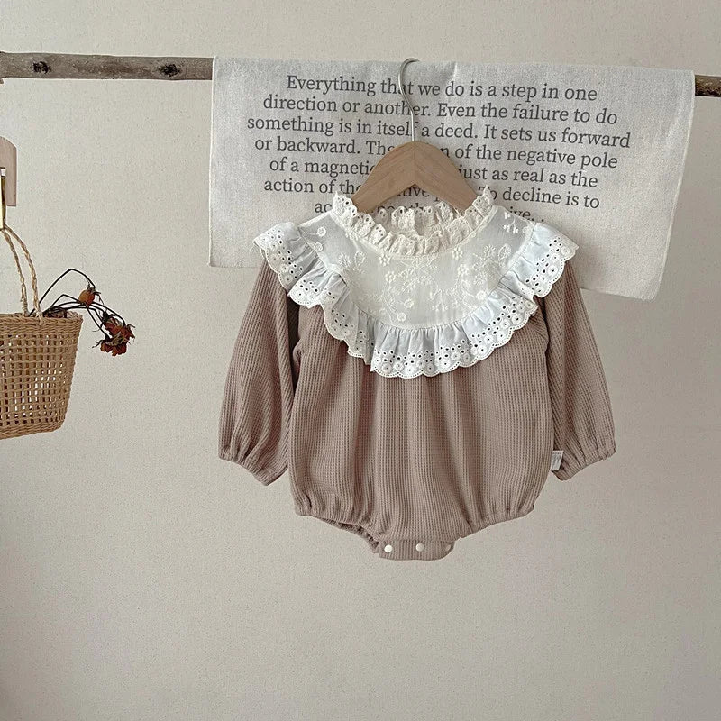 -ベビーロンパース ワッフル 長袖ロンパース レーススタンドカラー フリル刺繍レース お出かけ - mamahalo shop - 長袖ロンパース -  べビー服 - 子供服 - 男の子 - 女の子