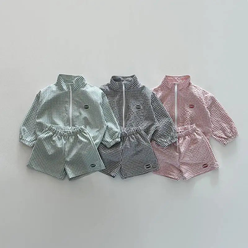 -キッズセットアップ 2点セット チェック ジッパージャケット+ショートパンツ ウィンドブレーカー 日除け ワンポイント 3カラー - mamahalo shop - 長袖セットアップ -  べビー服 - 子供服 - 男の子 - 女の子