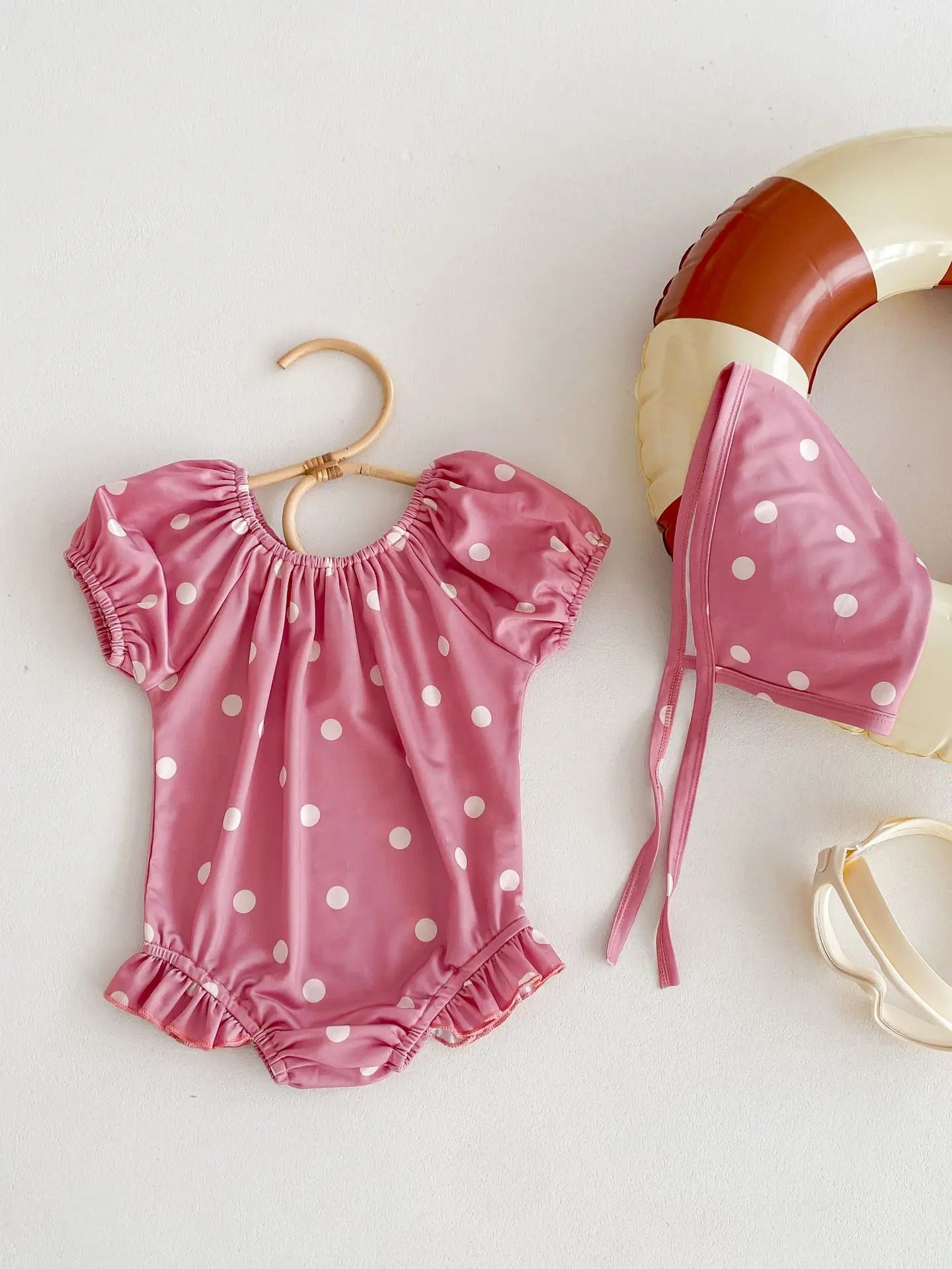 -ベビー水着 帽子セット 半袖パフスリーブ ワンピース フラワー花柄/水玉ドットプリント ガールズスイムウェア【mh0005268】 - mamahalo shop - ベビー用水着 -  べビー服 - 子供服 - 男の子 - 女の子