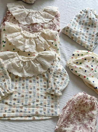 -ベビーセットアップ ハート/フラワープリントラッフル襟長袖シャツ+ロングパンツ 3カラー - mamahalo shop - 長袖セットアップ -  べビー服 - 子供服 - 男の子 - 女の子