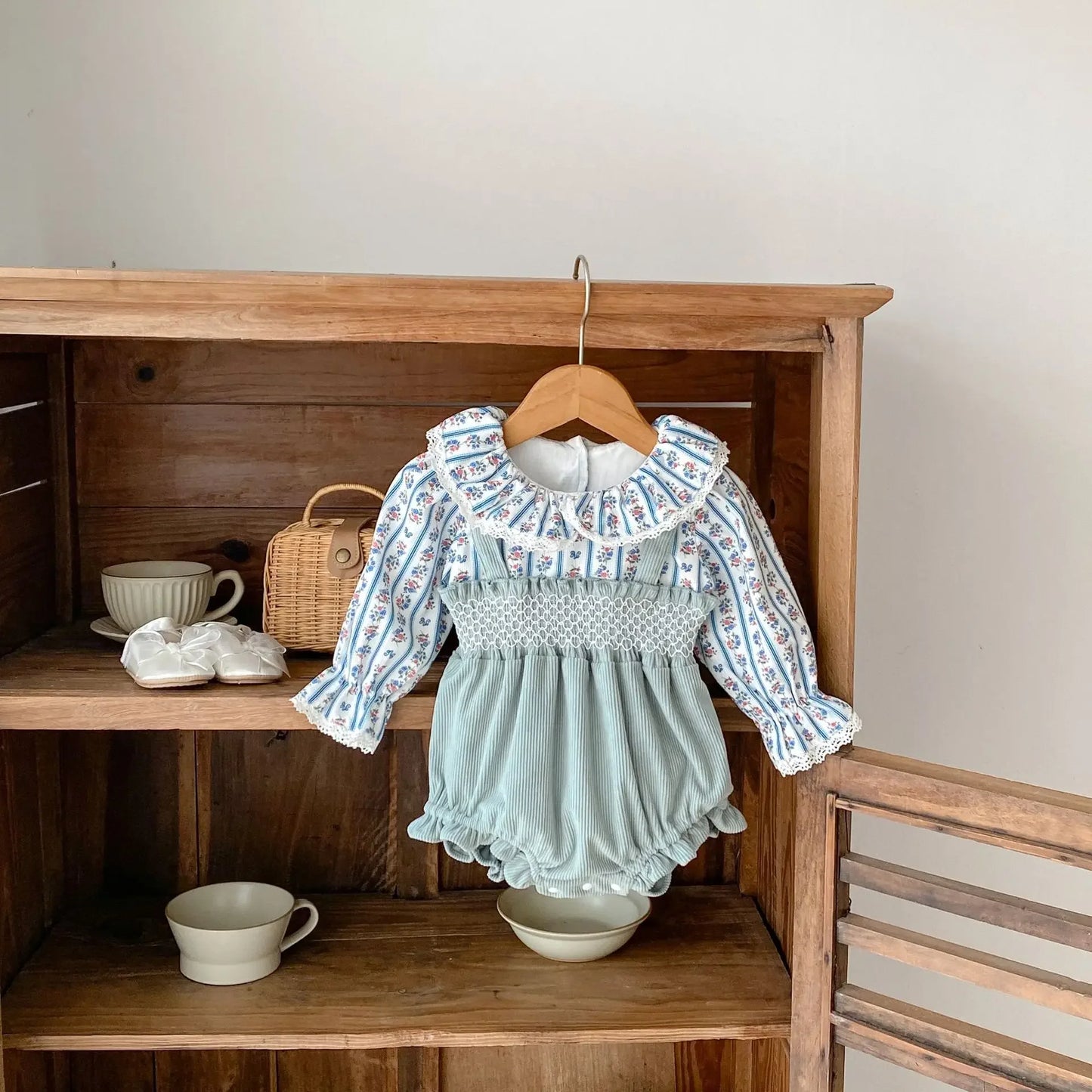 -ベビーロンパース フラワープリントブラウスドッキングサスペンダーボディスーツ - mamahalo shop - 長袖ロンパース -  べビー服 - 子供服 - 男の子 - 女の子