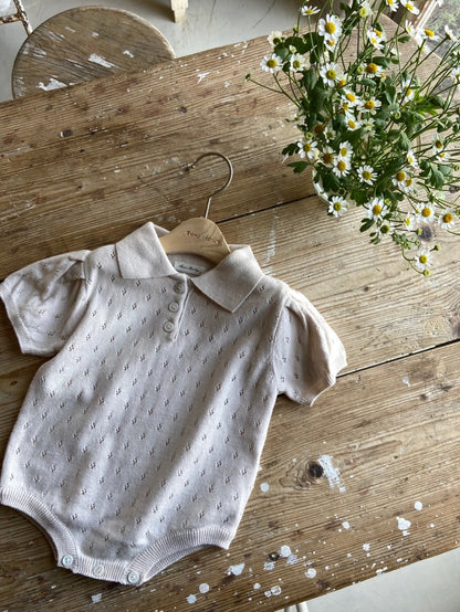 -ベビー サマー レースニット ポロ襟 半袖 ポロシャツ ロンパース アプリコット ライトパープル ブルー ユニセックス - mamahalo shop - 半袖ロンパース -  べビー服 - 子供服 - 男の子 - 女の子