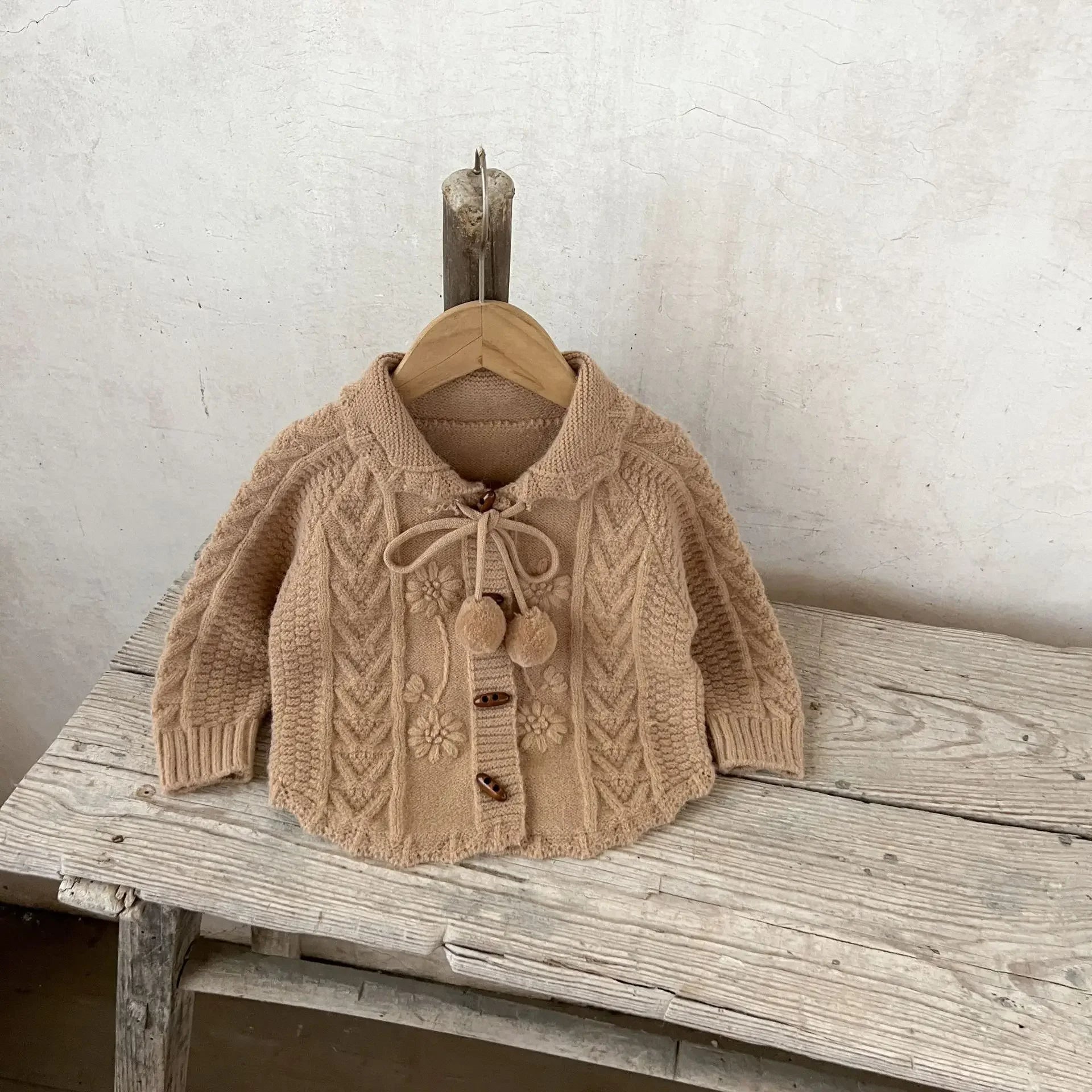 -ベビーキッズカーディガン アラン編みケーブルニットぽんぽん付きニットジャケット 4カラー - mamahalo shop - カーディガン・パーカー -  べビー服 - 子供服 - 男の子 - 女の子