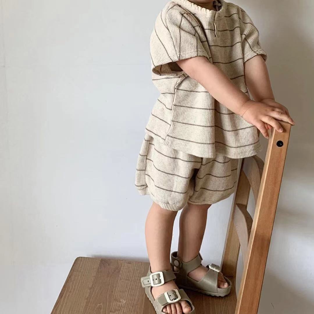 -キッズ ボーダー セットアップ 半袖 Tシャツ ショートパンツ ベージュ アーミーグリーン ボーイズ - mamahalo shop - 半袖セットアップ -  べビー服 - 子供服 - 男の子 - 女の子